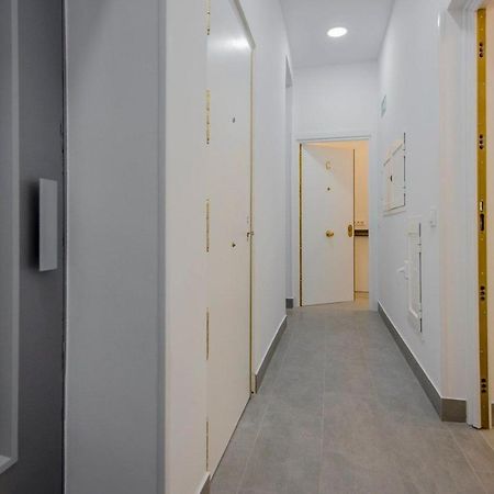 Suara Apartamentos 2 Мадрид Экстерьер фото