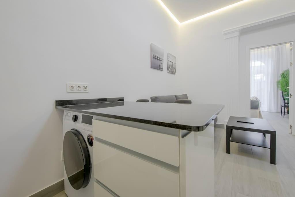 Suara Apartamentos 2 Мадрид Экстерьер фото
