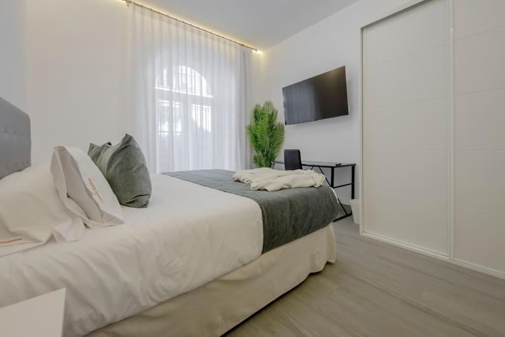 Suara Apartamentos 2 Мадрид Экстерьер фото