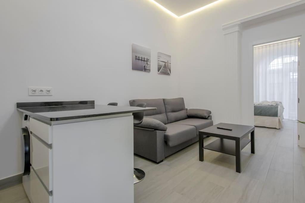 Suara Apartamentos 2 Мадрид Экстерьер фото