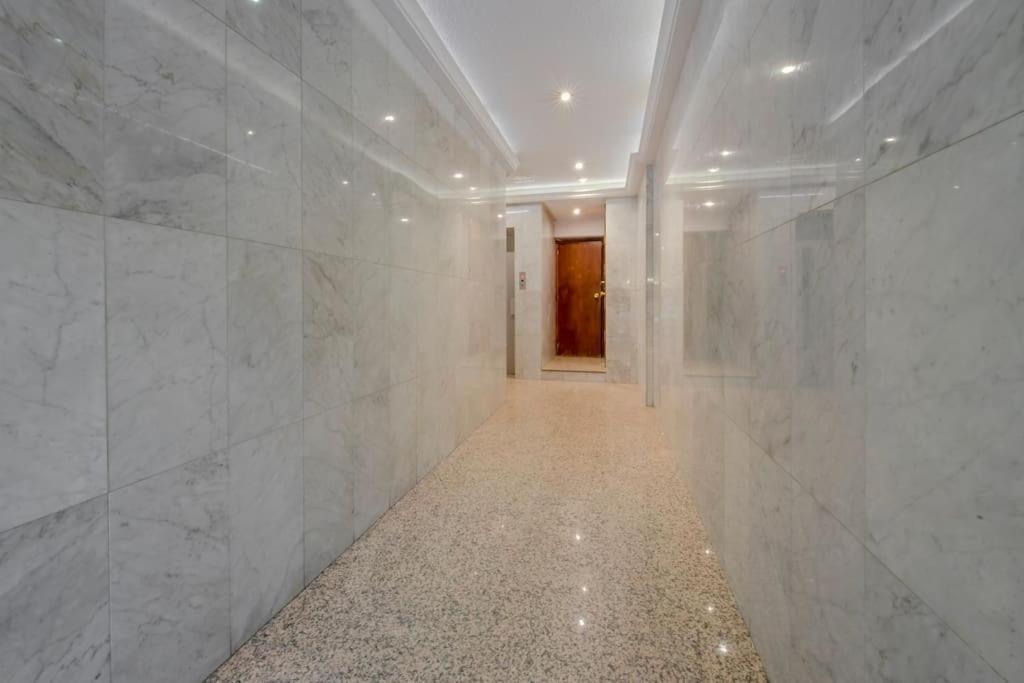 Suara Apartamentos 2 Мадрид Экстерьер фото