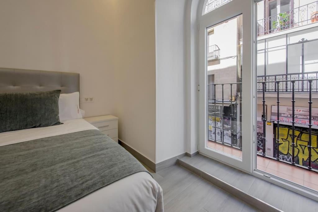 Suara Apartamentos 2 Мадрид Экстерьер фото