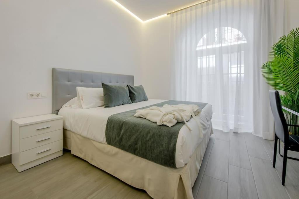 Suara Apartamentos 2 Мадрид Экстерьер фото