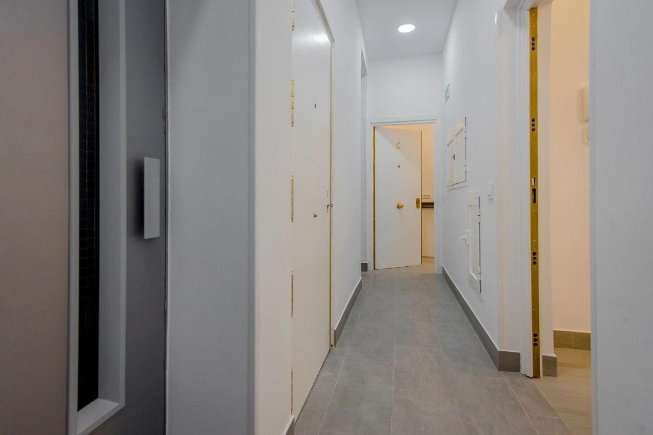 Suara Apartamentos 2 Мадрид Экстерьер фото